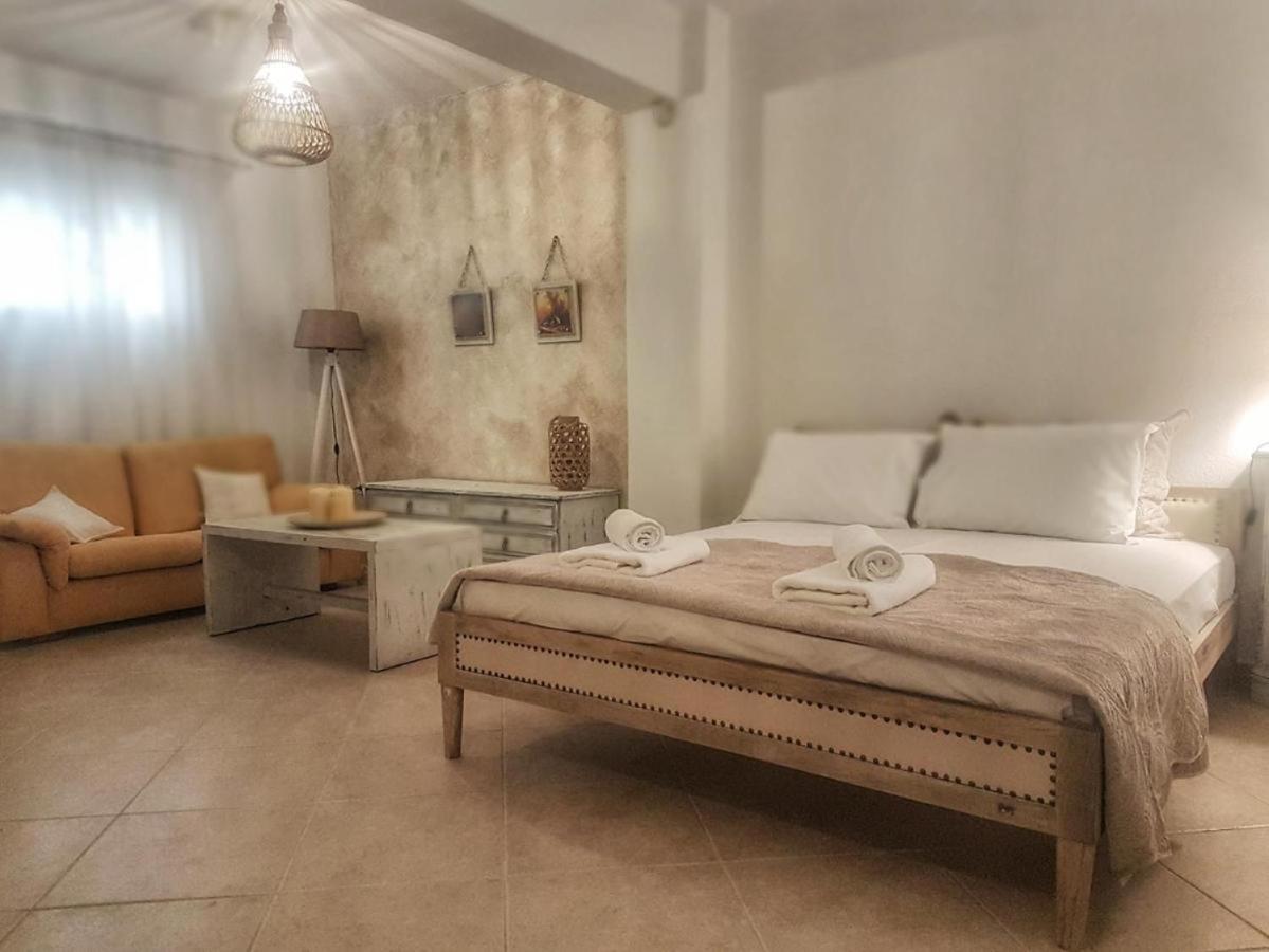 Perfect Hospitality - Elenas House, Nikiti Villa Buitenkant foto