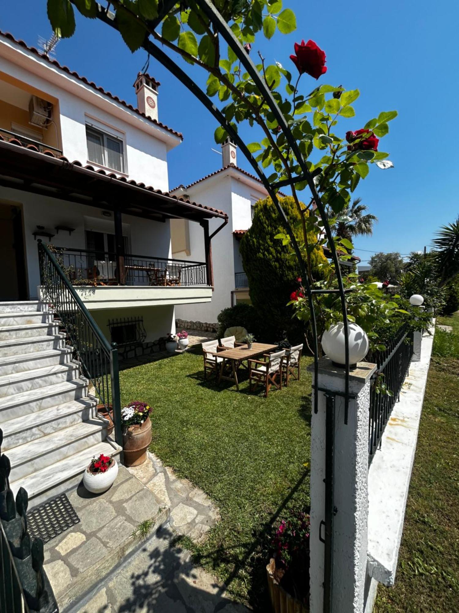 Perfect Hospitality - Elenas House, Nikiti Villa Buitenkant foto